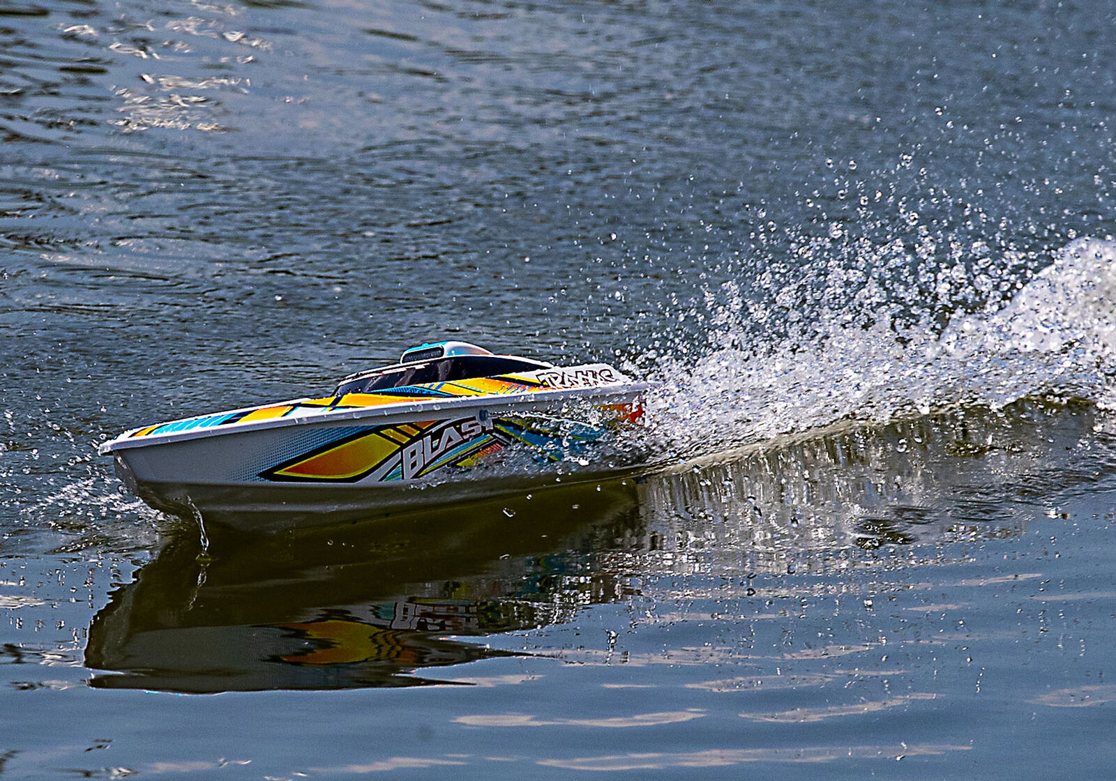 Blast Rtr Boat W/Esc With Tq Radio System (ORNG)