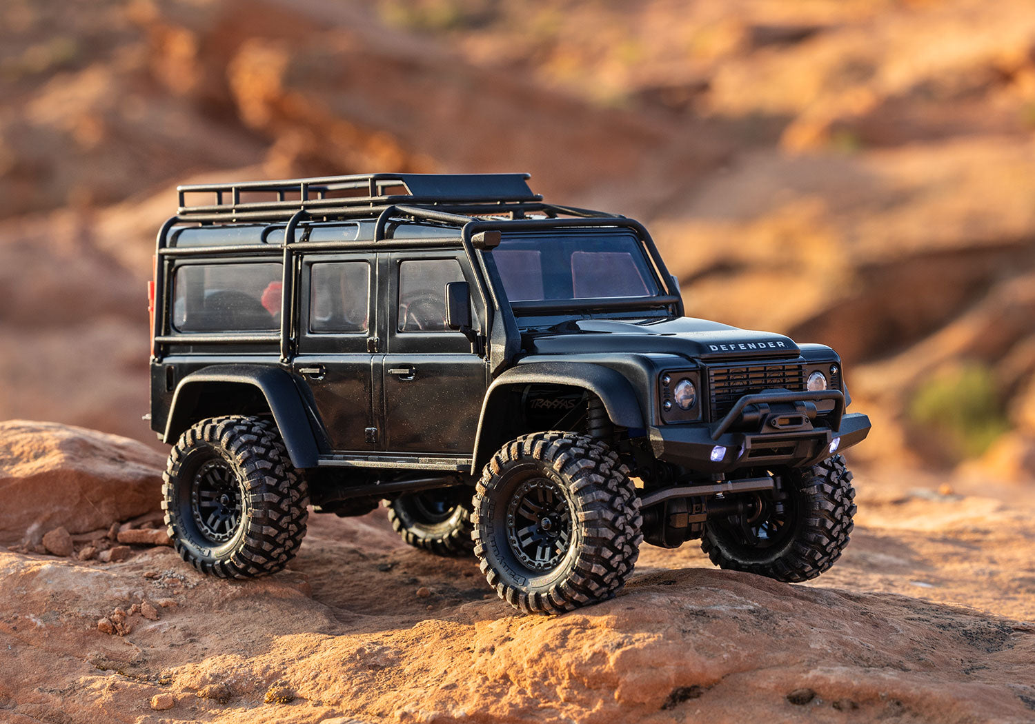 Traxxas TRX-4M® 1/18 RTR Electric Rock Crawler w/Land Rover Defender Body w/TQ™ 2.4GHz Radio