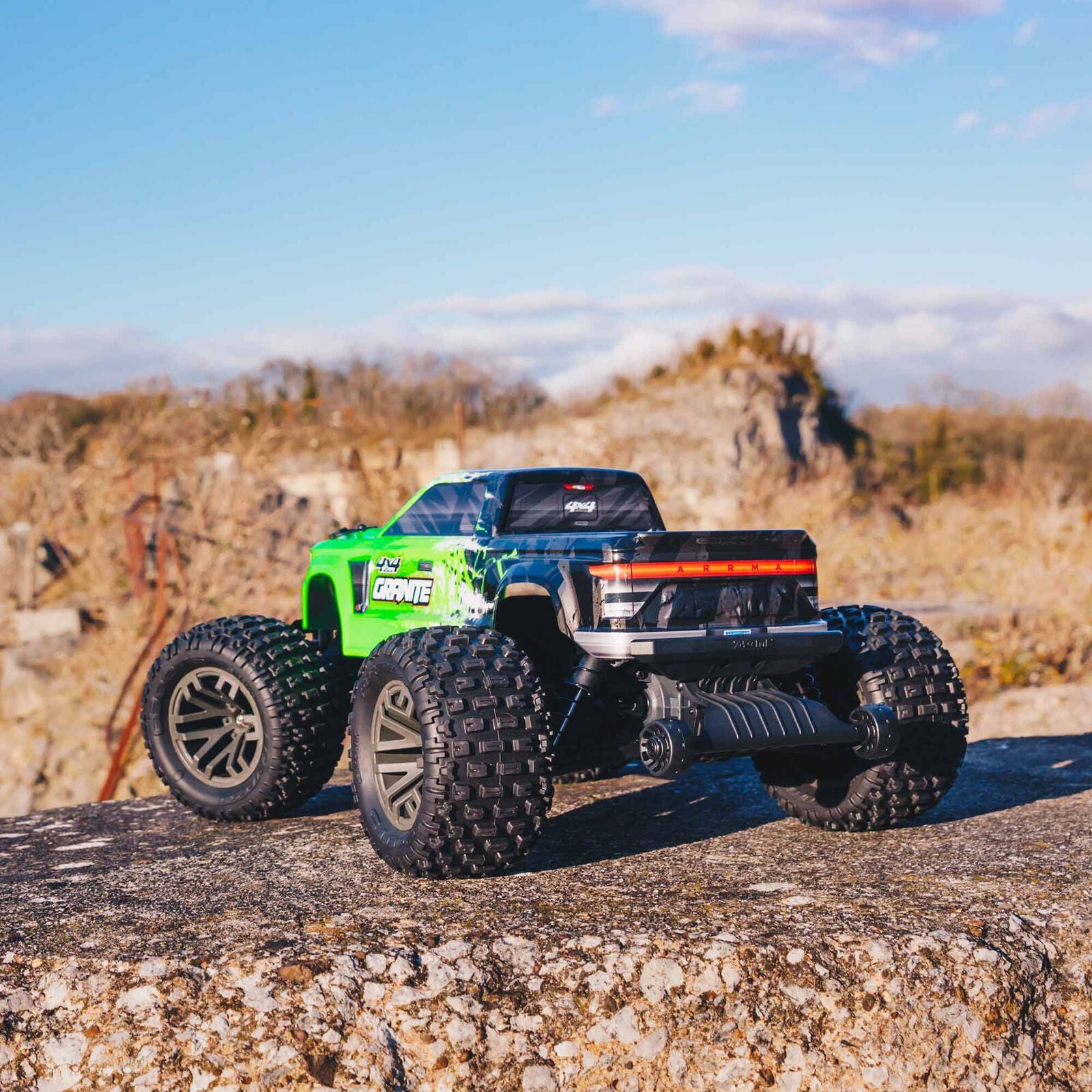 Granite 4X4 V3 3S BLX 1/10 RTR Brushless 4WD Monster Truck (Green)