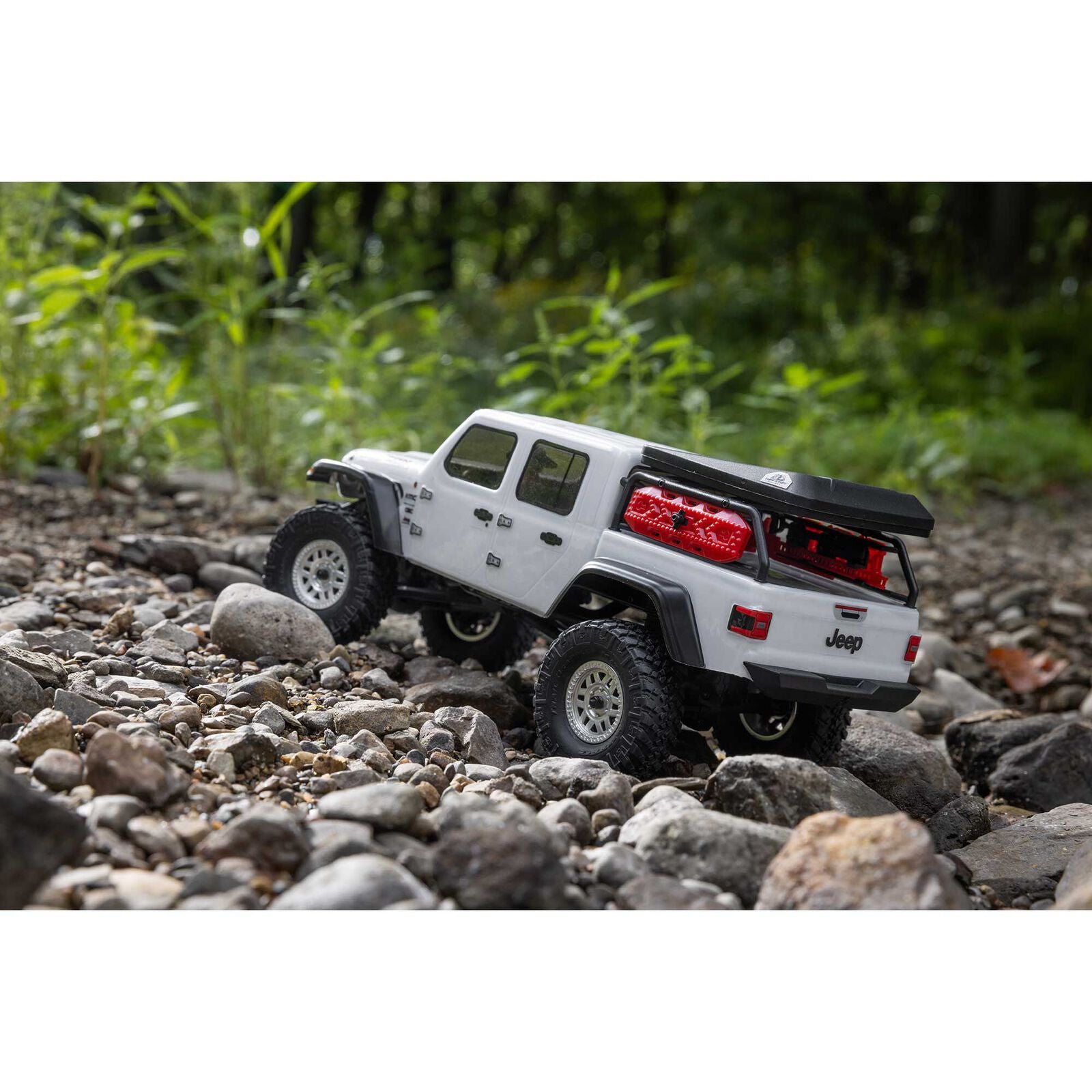 1/24 SCX24 Jeep JT Gladiator 4WD Rock Crawler Brushed RTR White