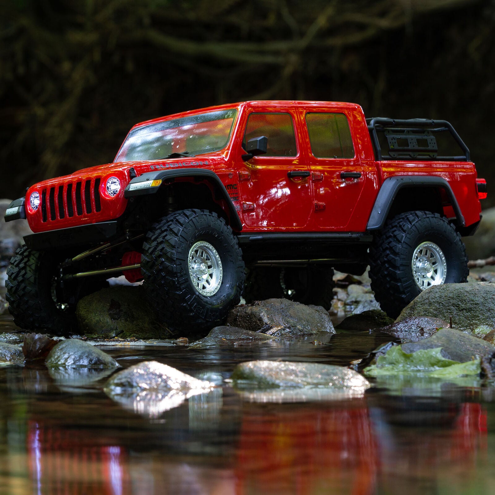 1/10 SCX10 III Jeep JT Gladiator Rock Crawler with Portals RTR, Red