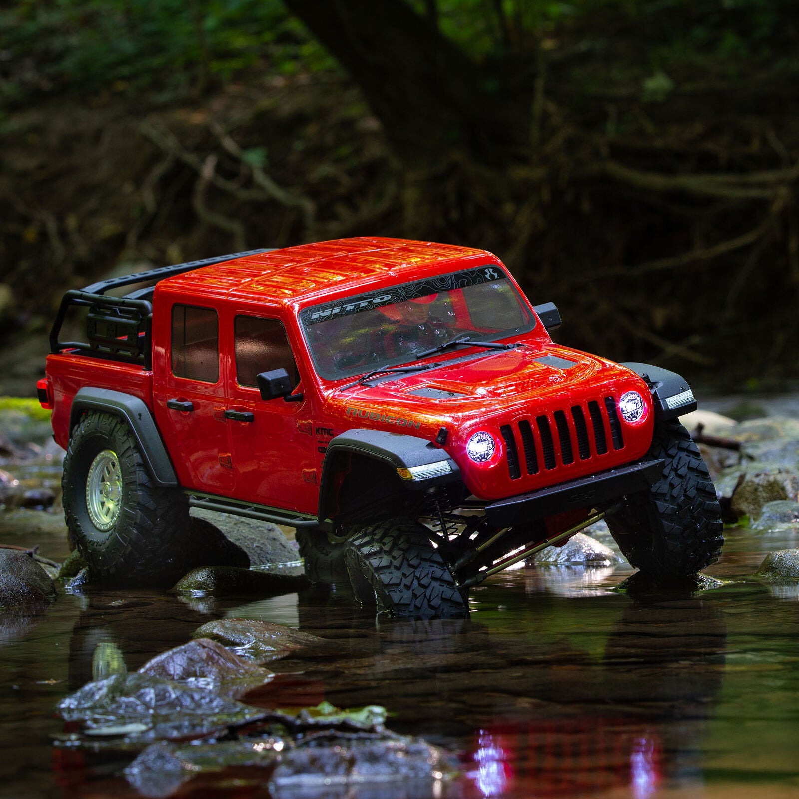 1/10 SCX10 III Jeep JT Gladiator Rock Crawler with Portals RTR, Red