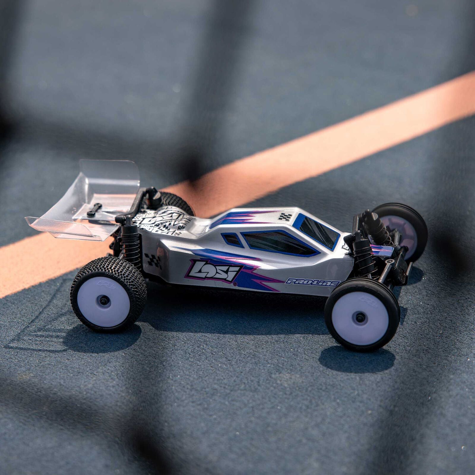 Micro-B 2WD Buggy, Silver RTR