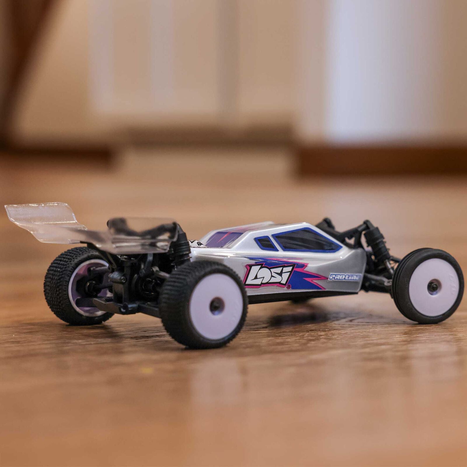 Micro-B 2WD Buggy, Silver RTR