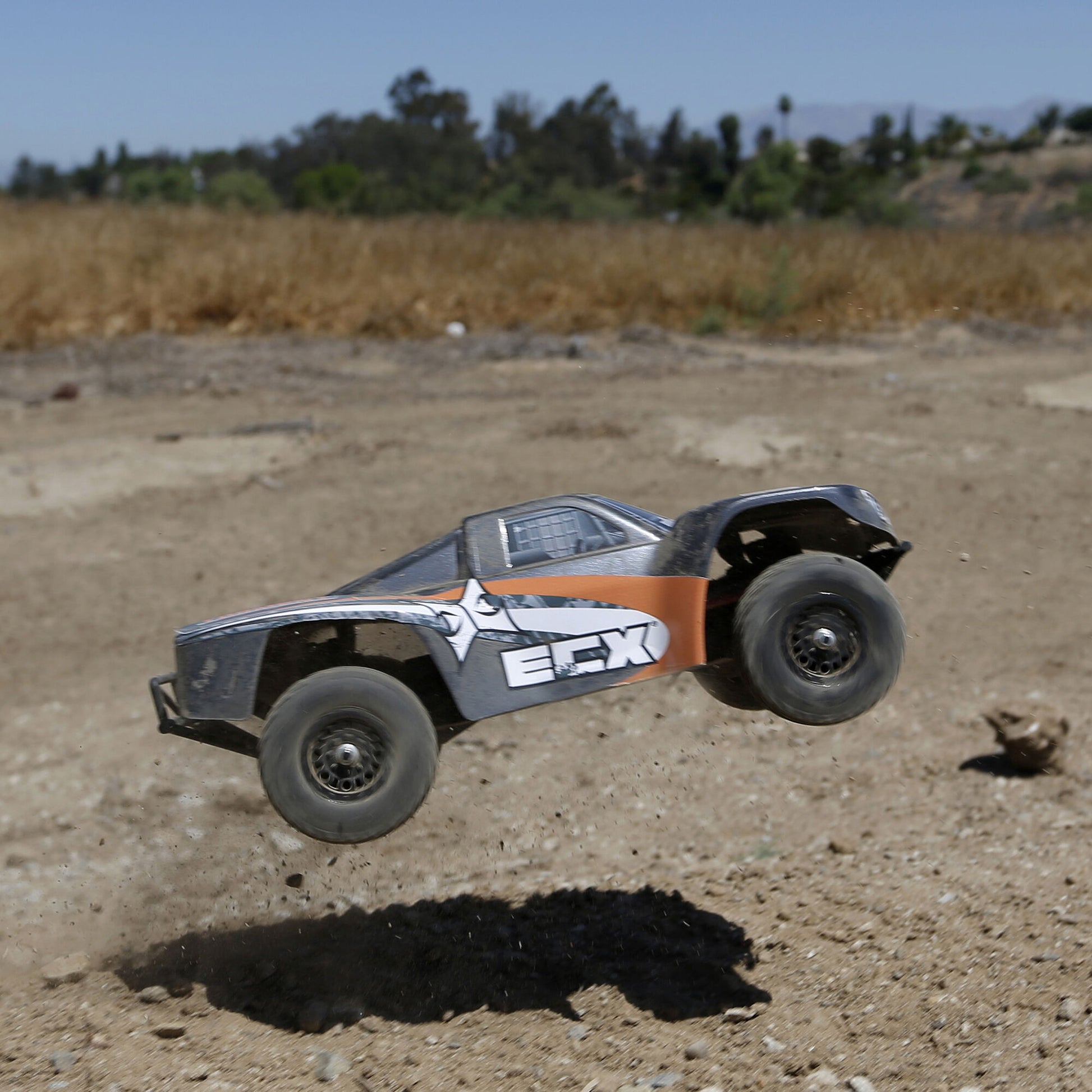 *DISCONTINUED* 1/18 Torment 4WD SCT RTR, Gray/Orange ECX01001T1